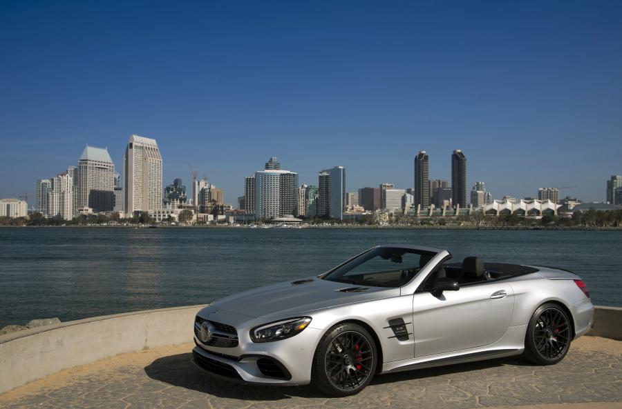  Mercedes-AMG SL63 2016 года  (US) (фото 3 из 15)